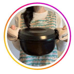 鍋をもつ女性のアイコン